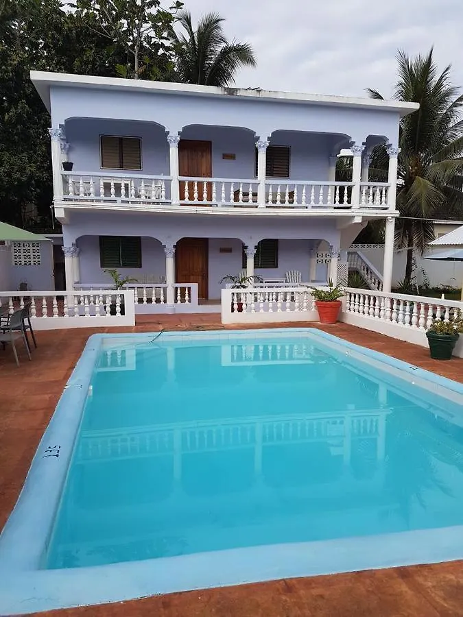 Pansiyon Almond Tree Villa Ocho Rios
