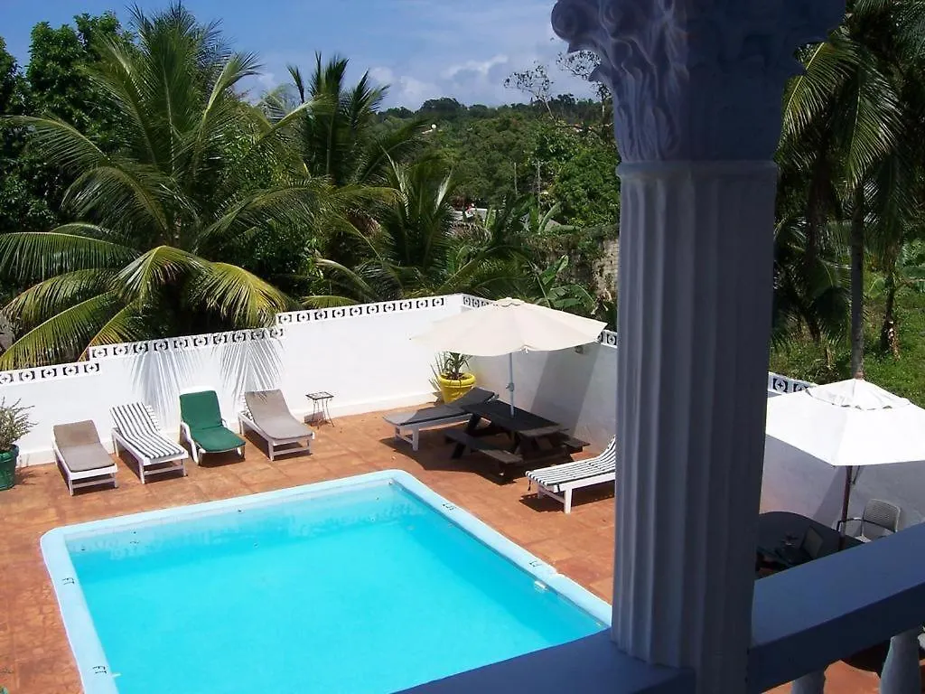 Pansiyon Almond Tree Villa Ocho Rios
