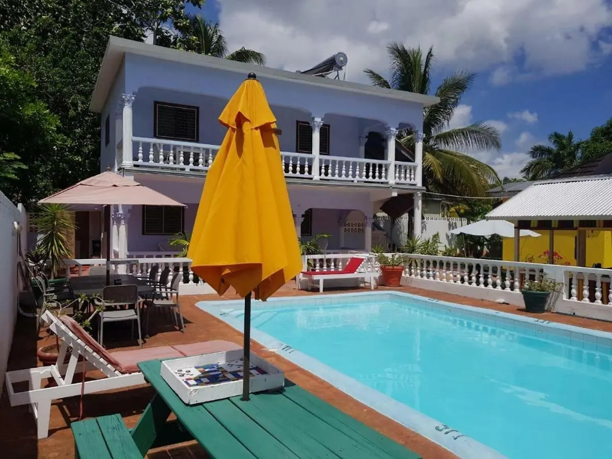 Pansiyon Almond Tree Villa Ocho Rios
